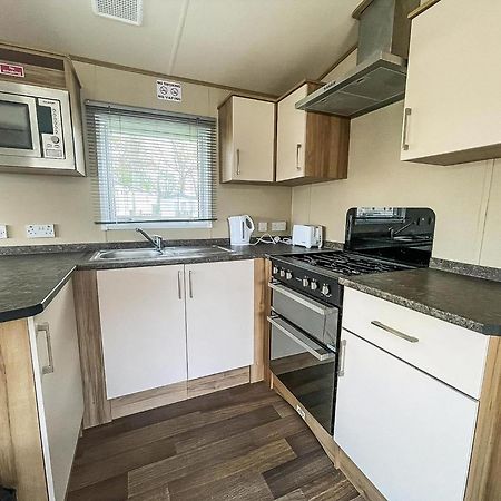 סאקסמונדהם Lovely 6 Berth Caravan With Decking At Carlton Meres In Suffolk Ref 60058M מראה חיצוני תמונה