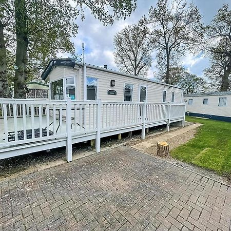 סאקסמונדהם Lovely 6 Berth Caravan With Decking At Carlton Meres In Suffolk Ref 60058M מראה חיצוני תמונה