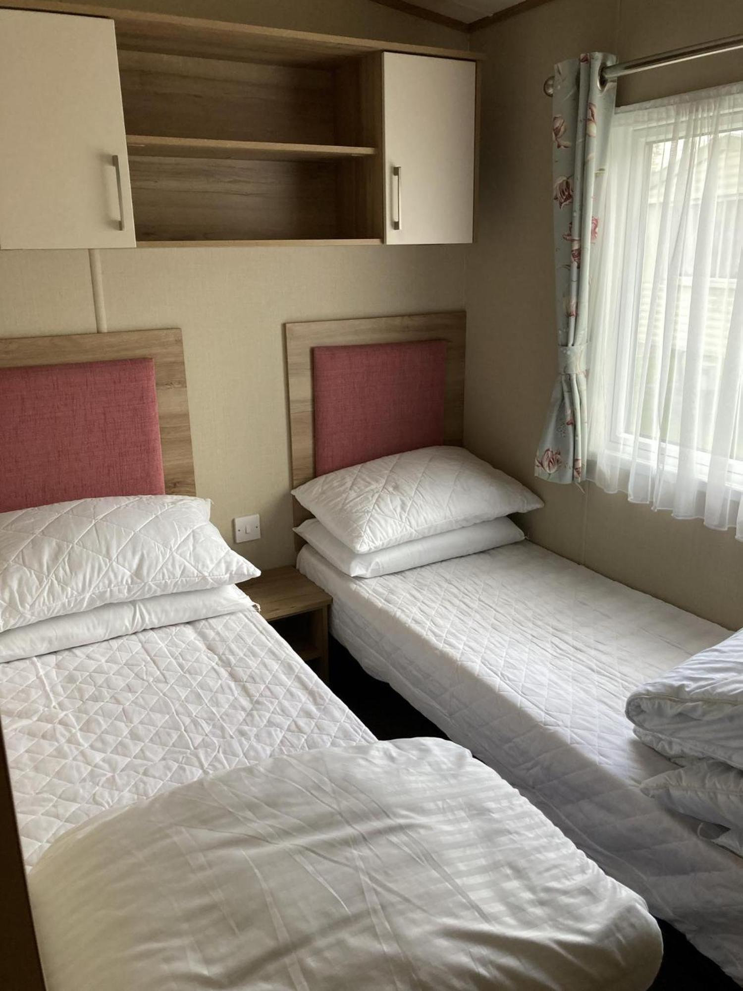 סאקסמונדהם Lovely 6 Berth Caravan With Decking At Carlton Meres In Suffolk Ref 60058M מראה חיצוני תמונה