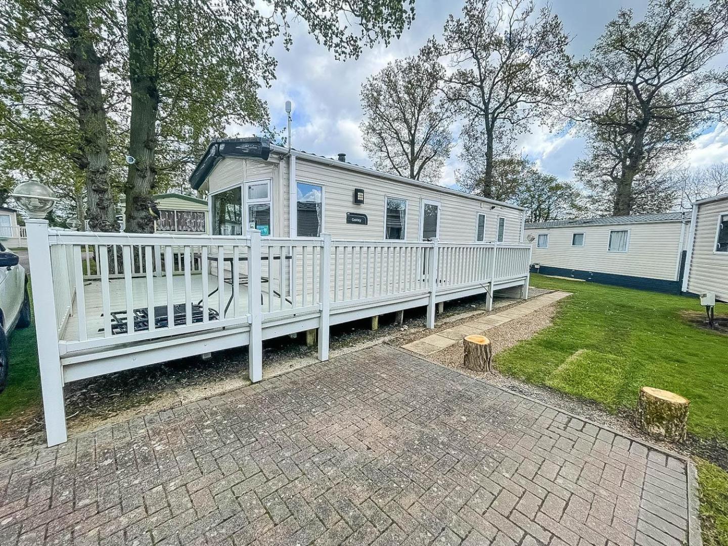 סאקסמונדהם Lovely 6 Berth Caravan With Decking At Carlton Meres In Suffolk Ref 60058M מראה חיצוני תמונה