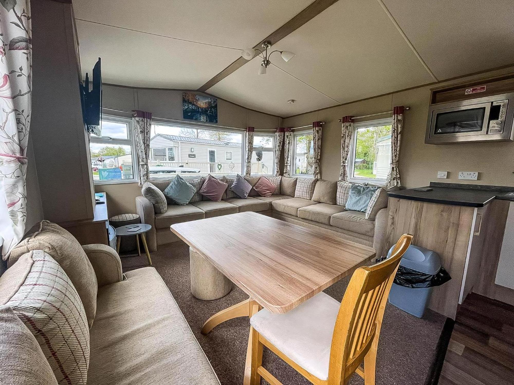 סאקסמונדהם Lovely 6 Berth Caravan With Decking At Carlton Meres In Suffolk Ref 60058M מראה חיצוני תמונה